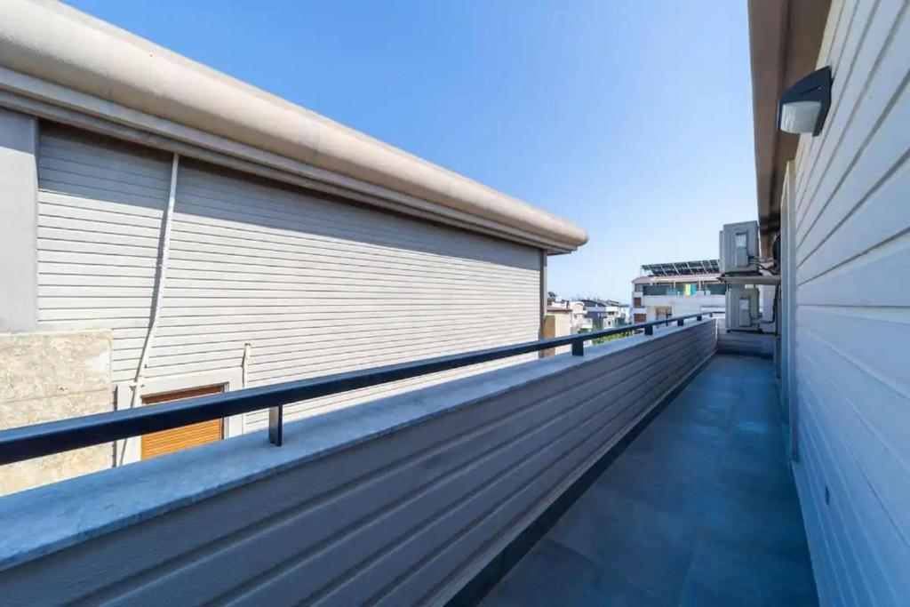 Lara'S Suite Antalya Exterior foto